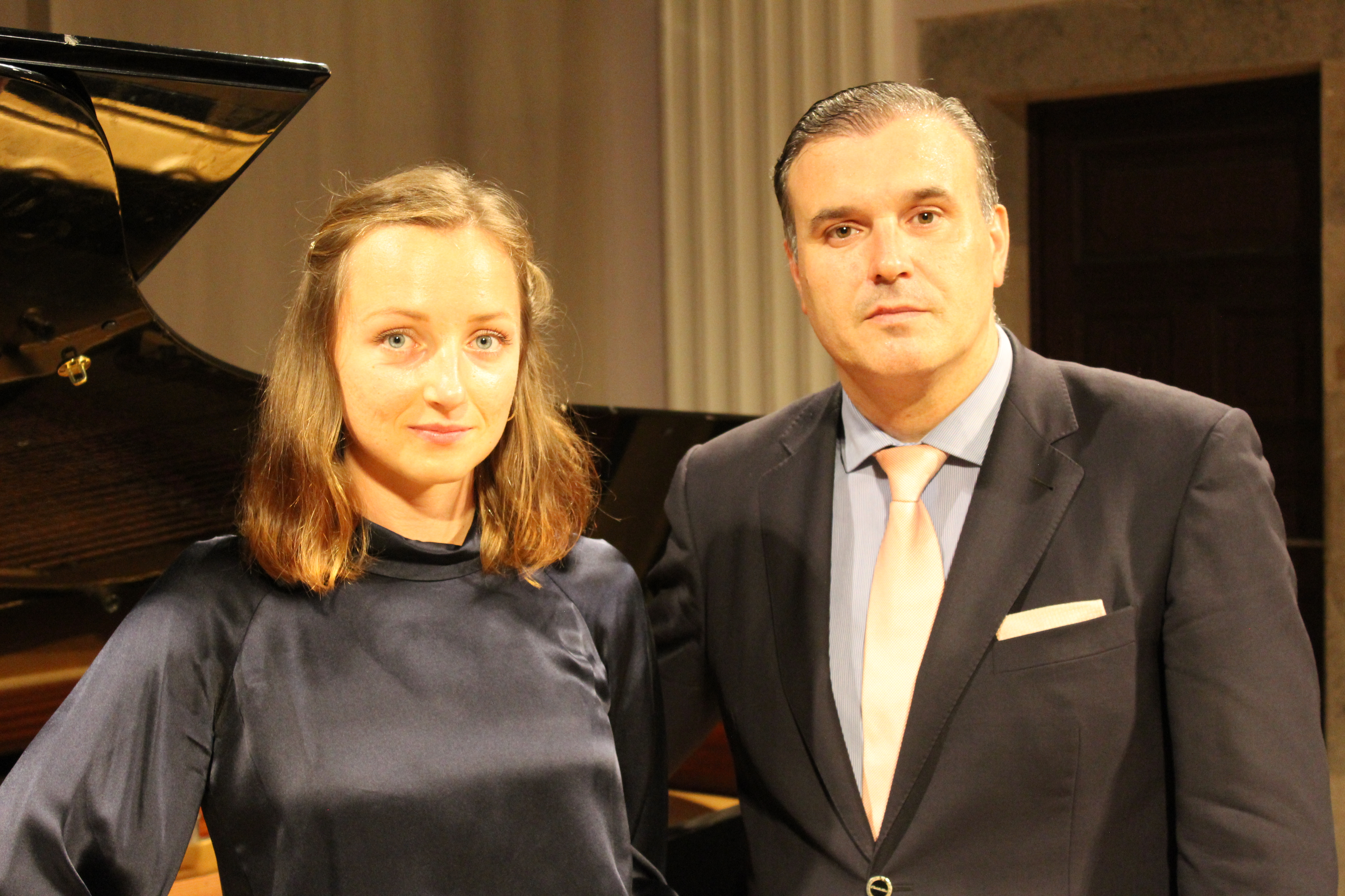 Concert vermut Diada de Sant Jordi.  Josep Aznar (tenor) & Anastasia Brezden (piano)