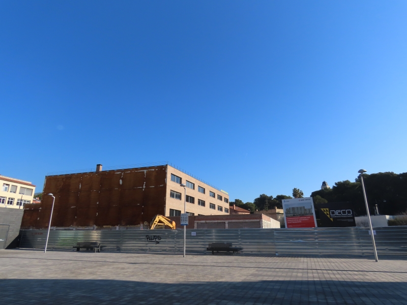Indret on es construeix la promoció d'HPO de la plaça Nova de les Dones del Tèxtil.