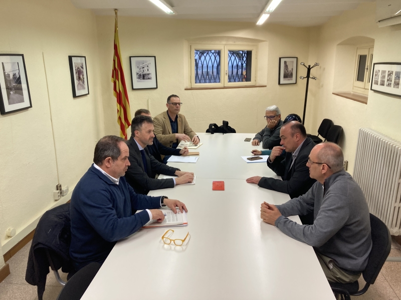 Signatura del conveni entre l'Ajuntament del Masnou, l'Incasòl i l'Agència de l'Habitatge de Catalunya. 