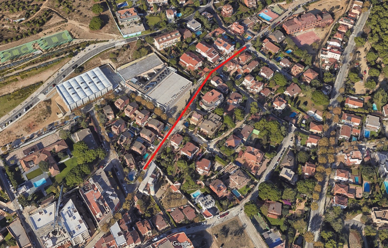 Comencen les obres per substituir una canonada d'aigua al carrer de Fra Juníper Serra