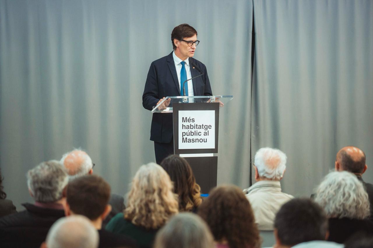 Benvinguda institucional als veïns de la nova promoci&oacute; d'habitatge protegit de la pla&ccedil;a Nova