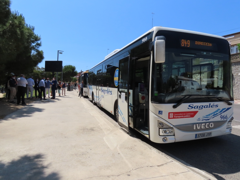 Nova parada del bus sanitari que connecta el Masnou amb el metro, al centre de Badalona, en mitja hora