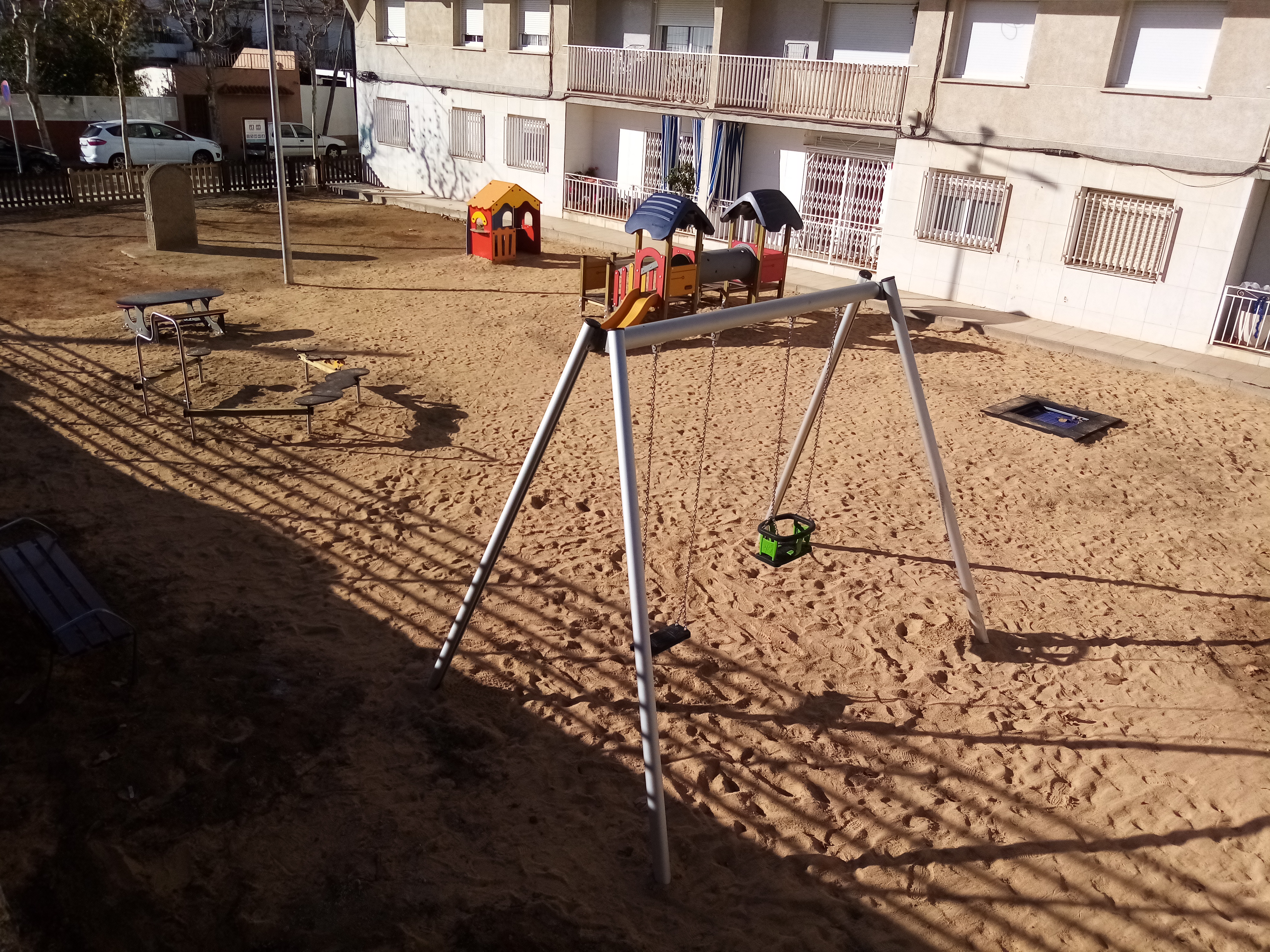 Jocs infantils del nou parc del carrer del Capità Antoni Pagès Millet